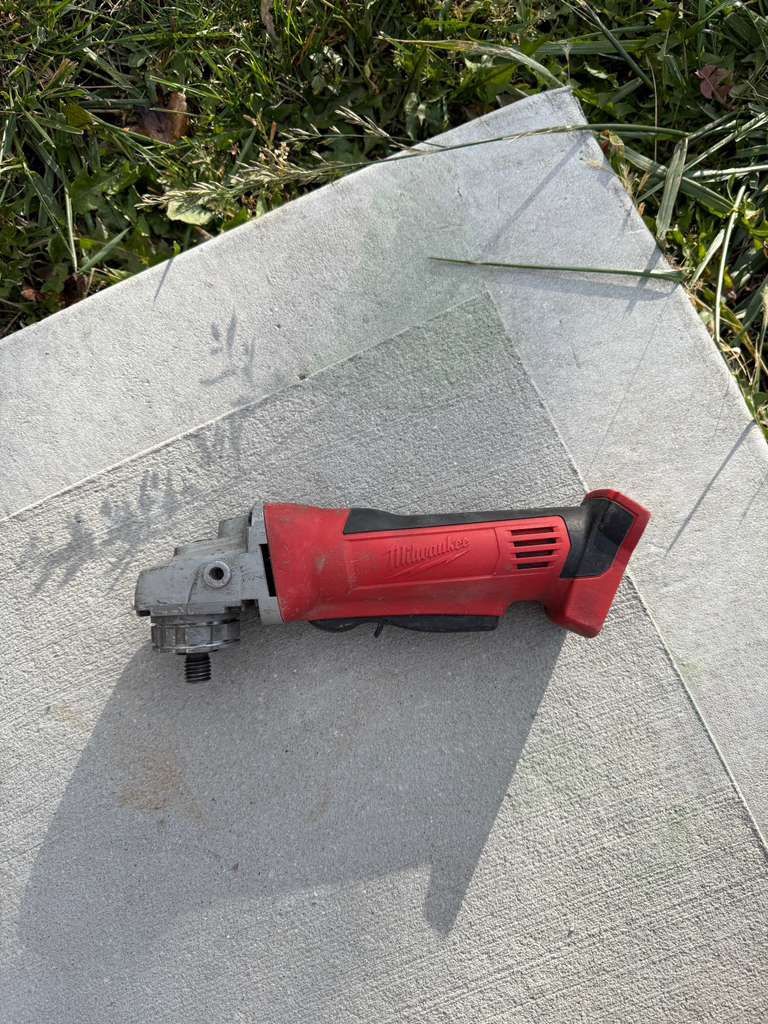 M18 Milwaukee grinder