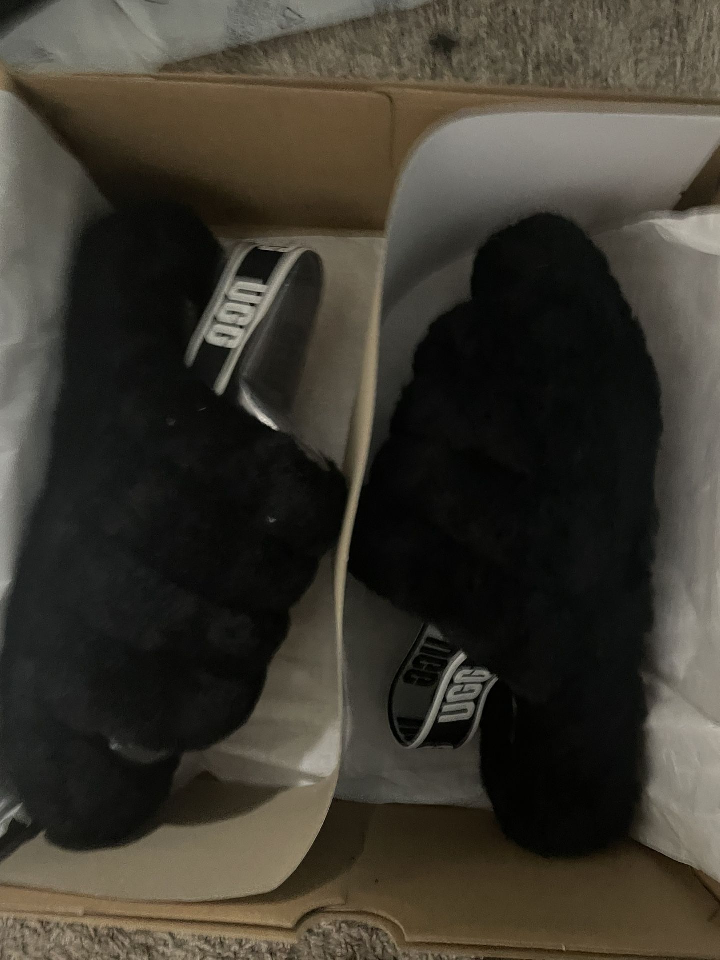 UGG
