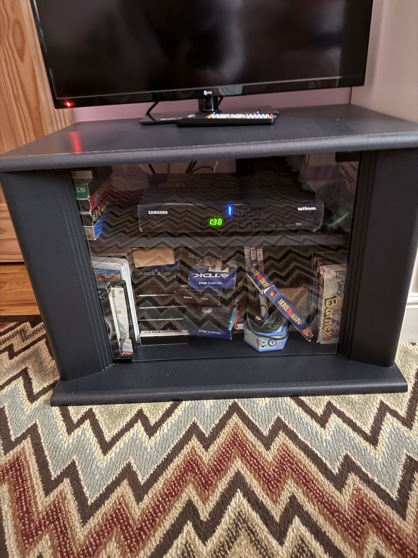 Wooden Tv Stand With Glass Door For Storage