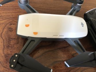 Dji spark combo ( come with controller) $385