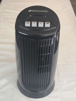 Bonaire Mini Oscillating Tower Fan 12"