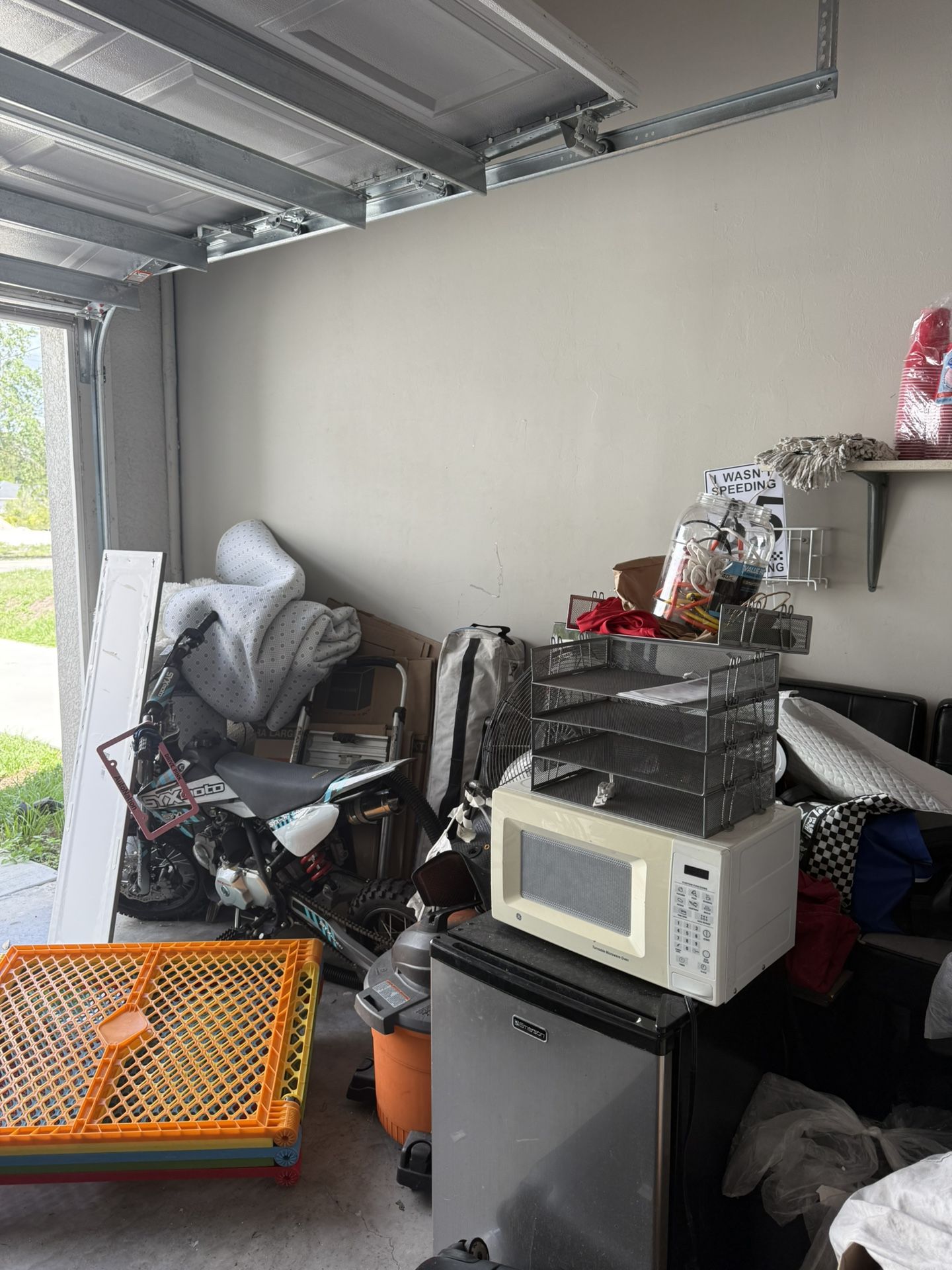 GARAGE SALE