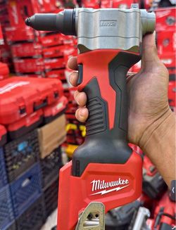 Milwaukee m12 riveter tool only