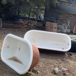    .    Bathtub.     Cast Iron.   Planters
