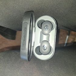Earbuds