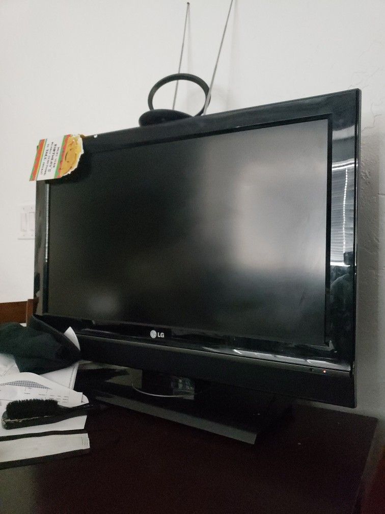 Tv! 100 Bucks 