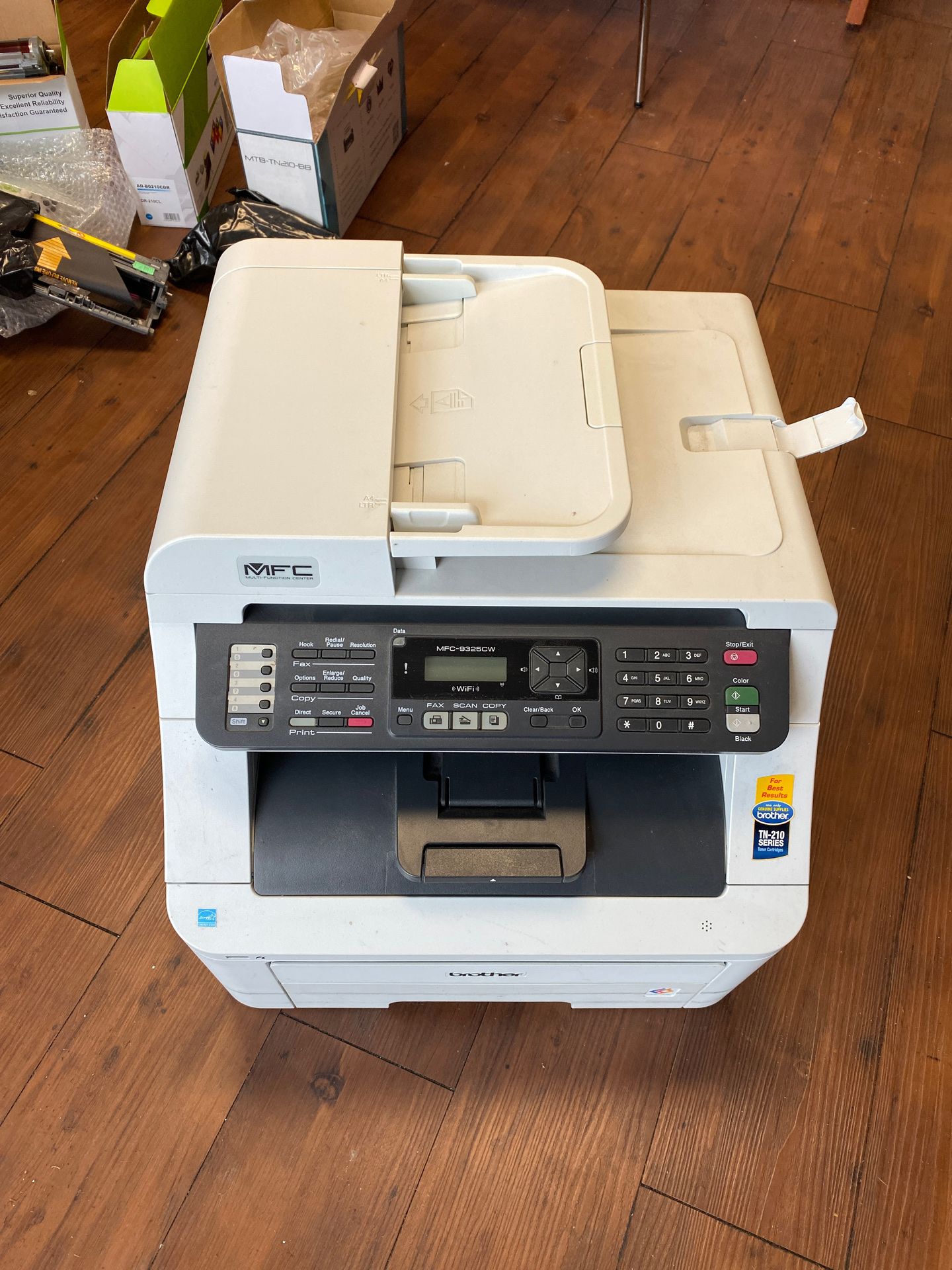 All-in-one Brother MFC-9325CW printer