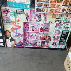 Lol Omg House Of Surprise 