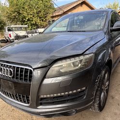 2011 Audi Q7 TDI PARTING OUT!  Parts Available! 