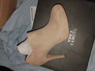 Vince camuto