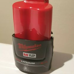 Milwaukee M12 Battery 2.0 NEW 