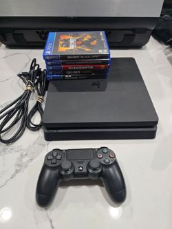 Playstation 4 Slim 1TB Bundle