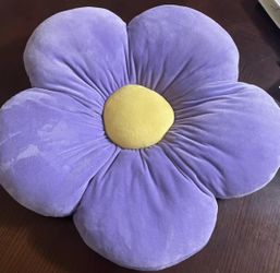 Purple Flower Shaped Daisy Throw Plush Pillow Decorative