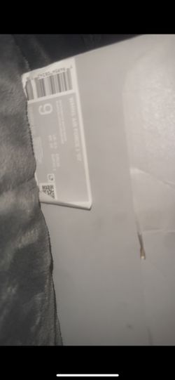 WHITE FORCES YELLOW BOTTOMS