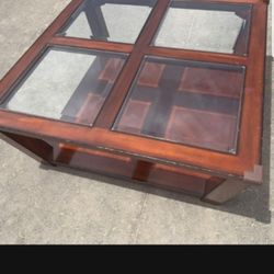  TABLES AND NIGHT STANDS