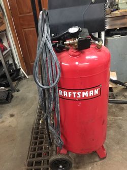 Craftsman 16471 26 gal. Air Compressor for Sale in Oak Lawn IL