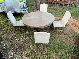 FREE ROUND TABLE & CHAIRS
