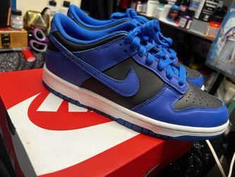 Nike Dunks 