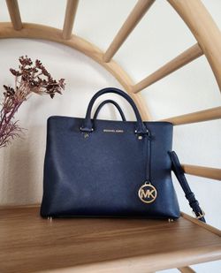 Michael kors sales savannah large