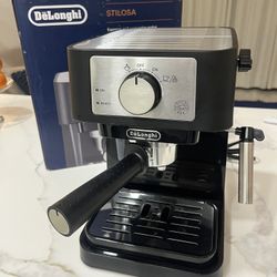 Delonghi Stilosa Espresso Machine Like New 