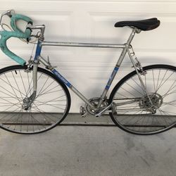 raleigh road bike vintage