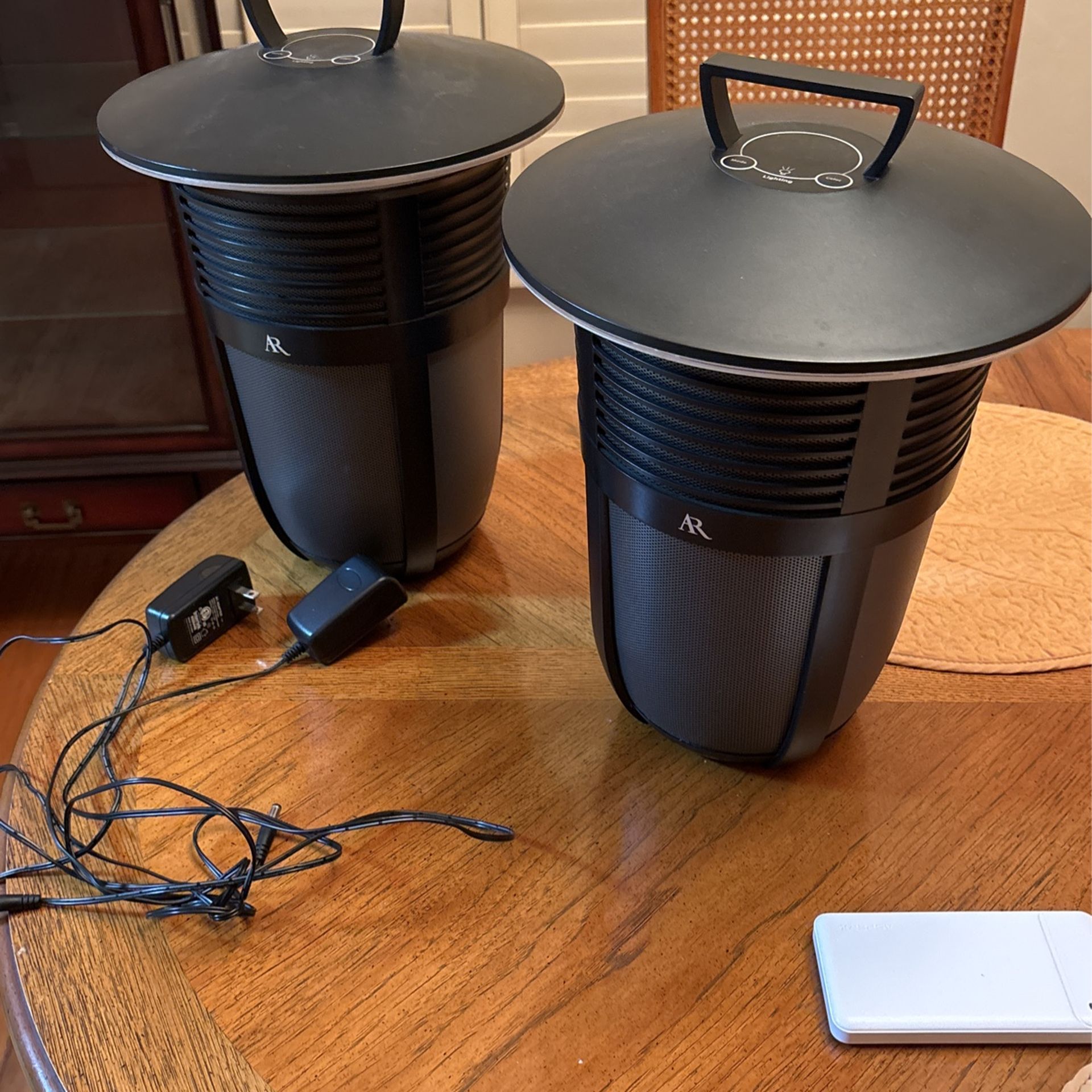 2 Indoor / Outdoor Wireless Bluetooth Stereo Speaker Lanterns 