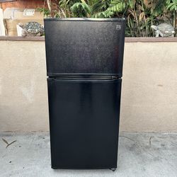 Kenmore Fridge Black 18cu Ft 30x30x66🛑👍3 MONTHS WARRANTY 