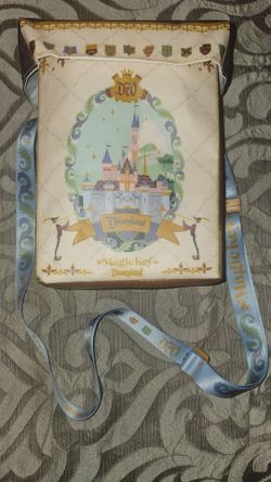 Disneyland 70 Magic Key insulated cooler bag