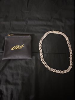 GLD Iced Out Cuban Chain (READ DESC)