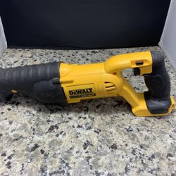 DEWALT Reciprocating Saw