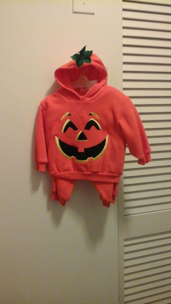 Baby Pumpkin Halloween Costume Size 12 Months. New never worn w/out tags.