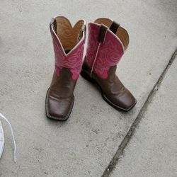 Tennis And Boots For Sale