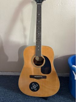 Vendo guitarra en buenas condiciones