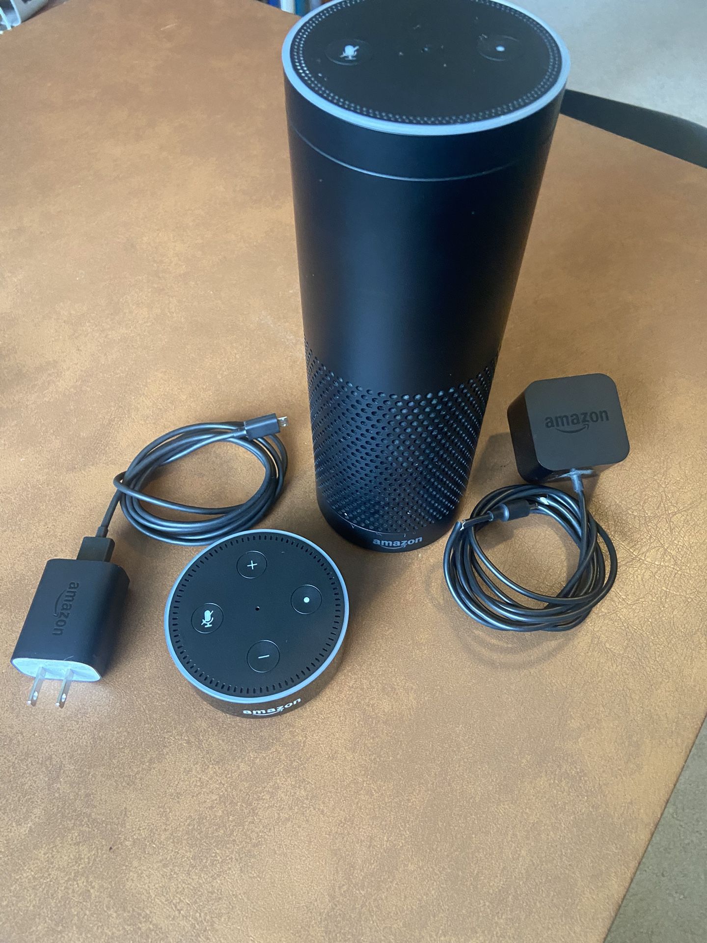 Amazon echo 1st Gen Plus Amazon Dot