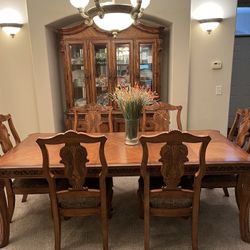 Dining Room Table & China Cabinet 