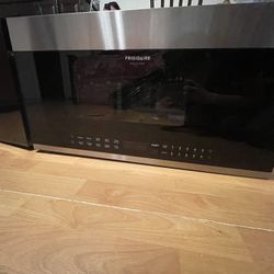 Microwave Oven