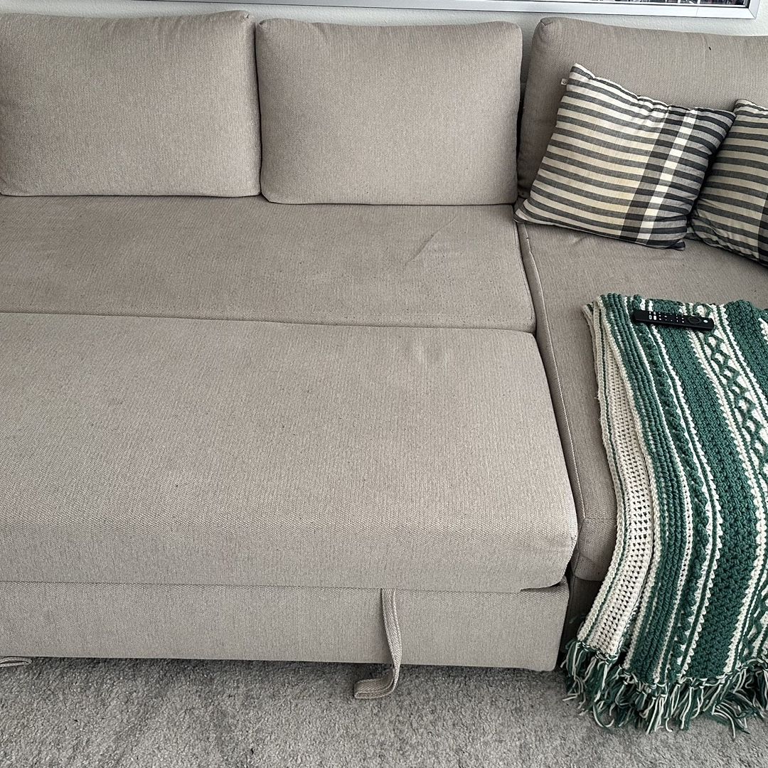 Queen Size Living Room L-Couch With Sliding Section And Storage