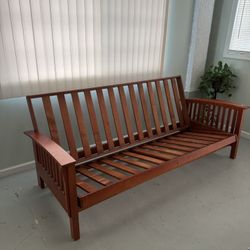 Wooden futon 