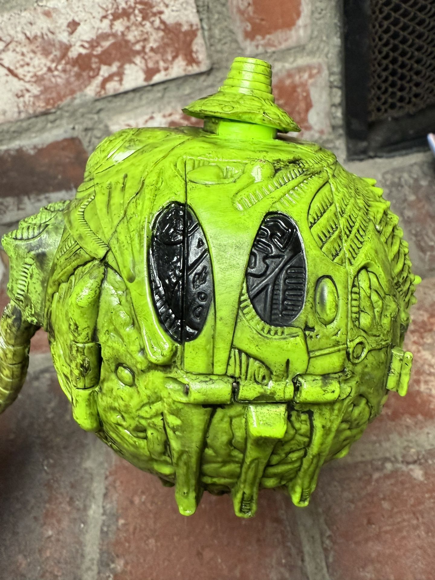 Trendmasters War Planets: BONE PLANET 1997