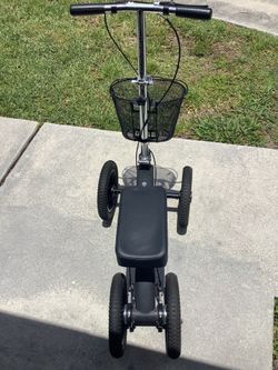 Knee scooter