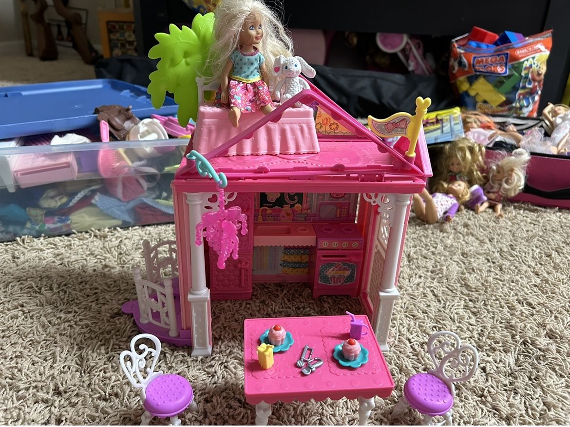 Kelsey’s Play House Set 