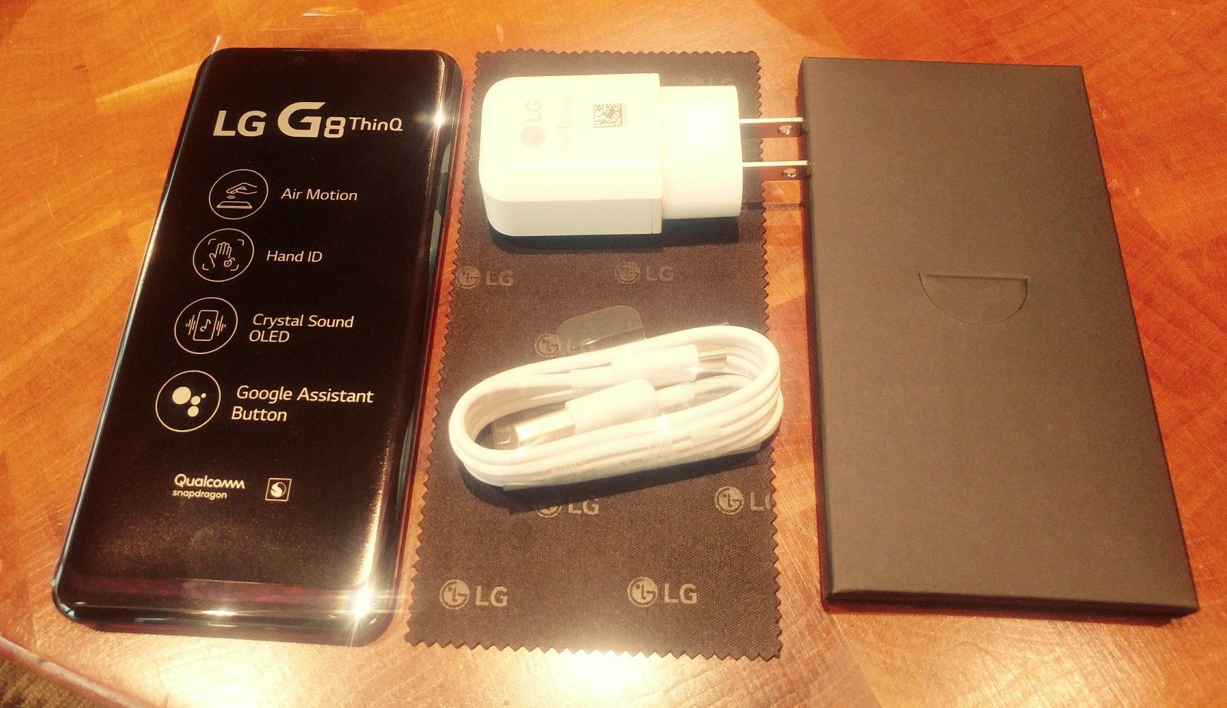 Brand New LG G8 ThinQ [Black T-Mobile] w/charger