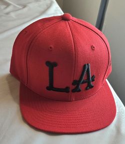 LA HAT