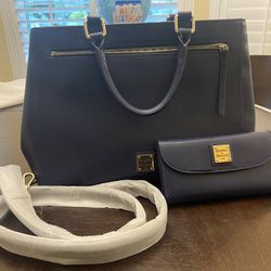 like new Dooney & Bourke leather saffiano Domed navy blue purse & wallet!!