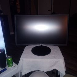 Curved Screen Gaming Monitor 