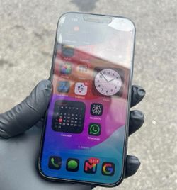 Apple iPhone 15