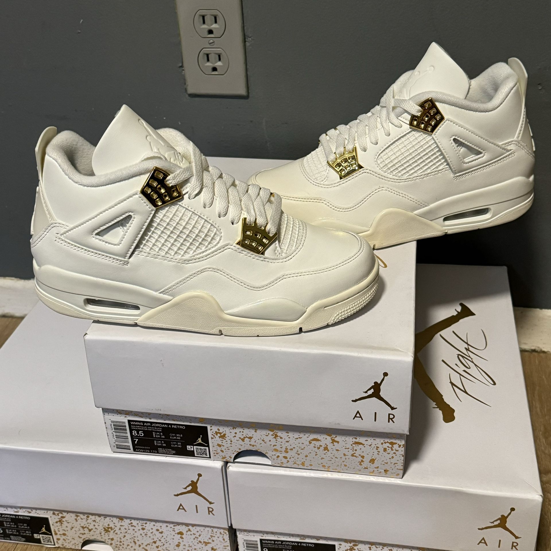 Jordan 4 Metallic Gold Brand New 