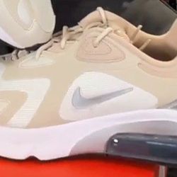 Womans Nike Air Max 200