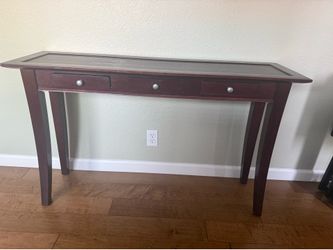 Slim accent, Table