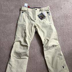  Gore Tex Volcom Pants (Large)